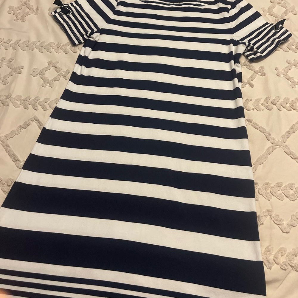 Blue and White Striped Dress. In great condition. Comfortable fabric.